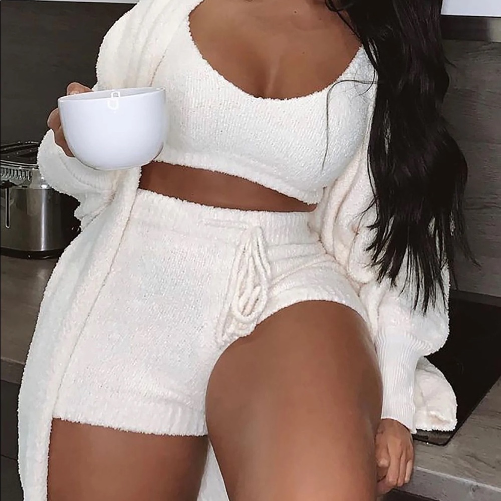 Fashion Nova two piece Set in ivory. Just the cardigan and shorts